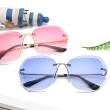 Gafas de sol sin montura 2019 mujeres de gran tamaño gafas de sol de la vendimia, viajes modaChina mujer marca gafas